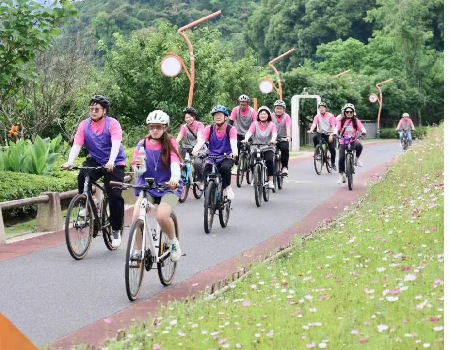 風(fēng)景在路上：騎行團(tuán)建的詩意時光